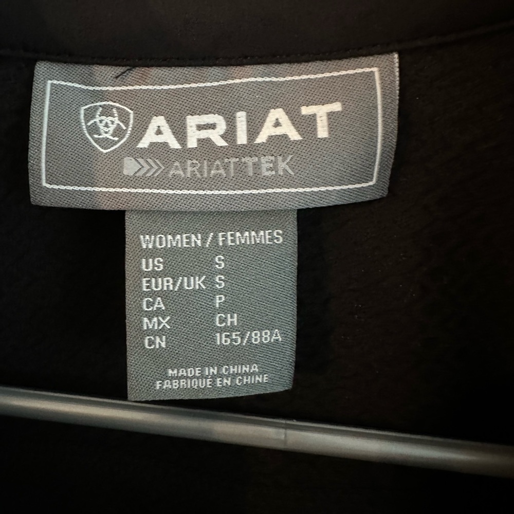Ariat Black Softshell Jacket with Embroidered Log… - image 3